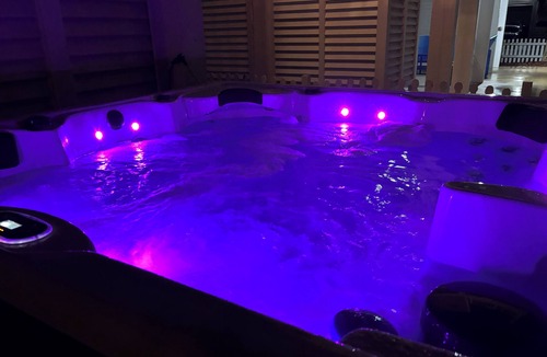Beachside Village House | Brand New Luxury Beach House - Hot Tub