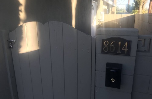 Canoga Park Apartment | Brand new luxury guest suit Including laundry room