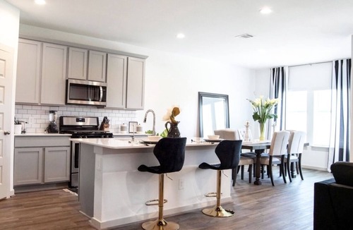 Missouri City House | Brand New Luxury Smart Model Home 25 min to Galleria