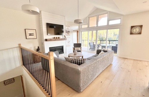 Coleman Cottage | Brand new luxury waterfront cottage