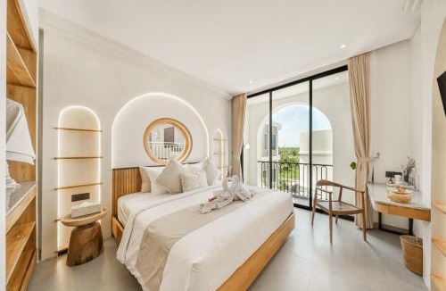 Padonan Villa | BRAND NEW Mediteranian Villa Juana Canggu