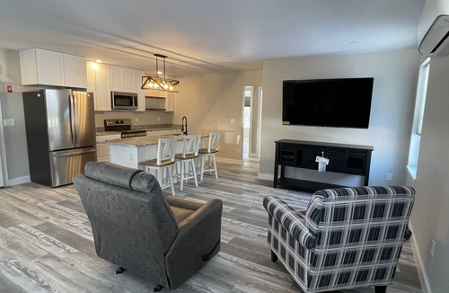 Brewer House | Brand New Modern 2 bedroom 2 bath single level