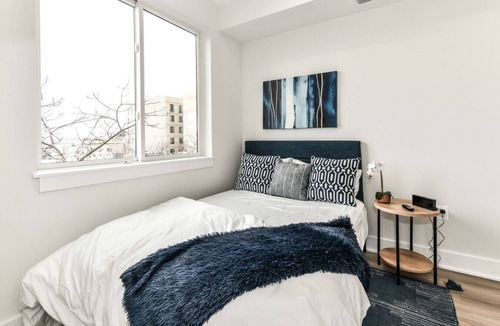 Park View Bed & Breakfast | Brand New Modern 3BR | Stylish, Comfortable & Fully Equipped