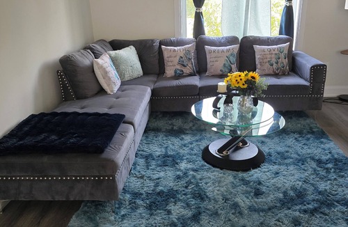 St. Catharines House | Brand New Modern Niagara Getaway