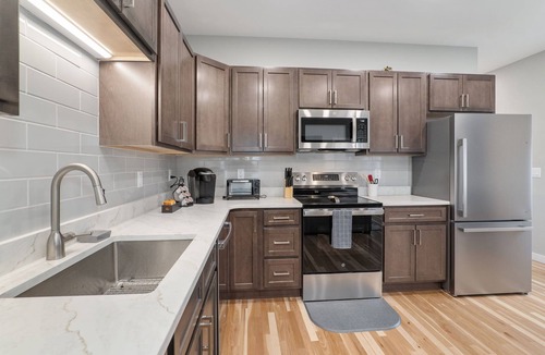 Stockade Historic District Apartment | Brand New Modern Downtown Apartment, Convenient