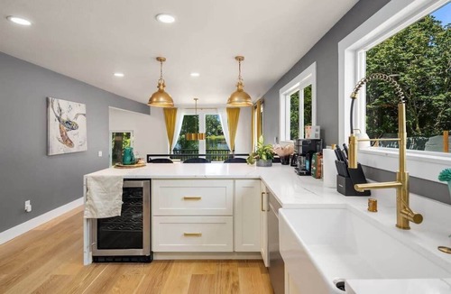 Haller Lake House | Brand New Modern Lake Front Paradise | RV Parking