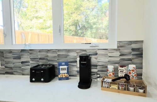 Atlanta House | BRAND NEW Modern oasis in the heart of Atl! Perfect home for your family vacay