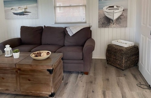 Wainfleet Cottage | Brand new newly remodeled cottage steps across from the lake