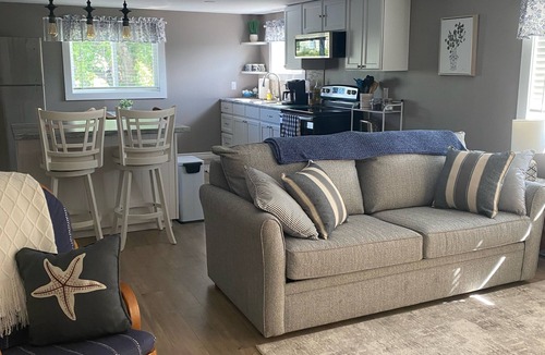 Wilsons Beach Apartment | Brand New Oceanfront Sunset Suite in Wilson’s Beach