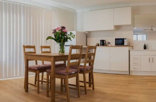 Wynnum Apartment | Brand new oversized apartment/ground level