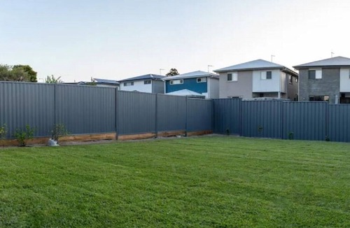 Wynnum Apartment | Brand new oversized apartment/ground level