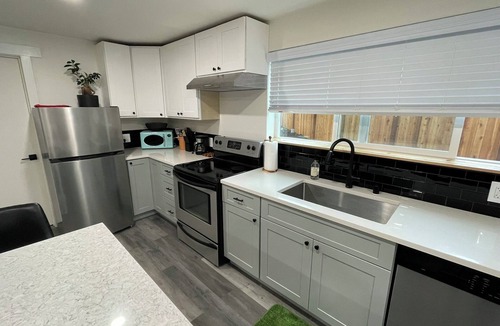 Hillwood Apartment | Brand new private quiet Shoreline studio near beach, shops, ferry, light rail