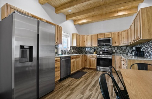 Ranchos De Taos House | Brand New Ranchos Mountain/Gorge Getaway with Hot Tub