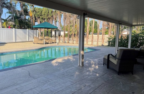 Winnetka House | Brand new remodel home! 30 Minutes to Malibu!