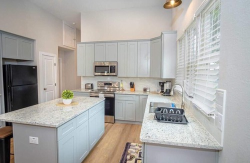 Five Points House | Brand New Remodeled 3BR/2.5BA House Near Downtown