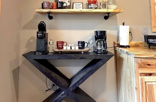 Town of Hope House | Brand New River Front House with Hot Tub!