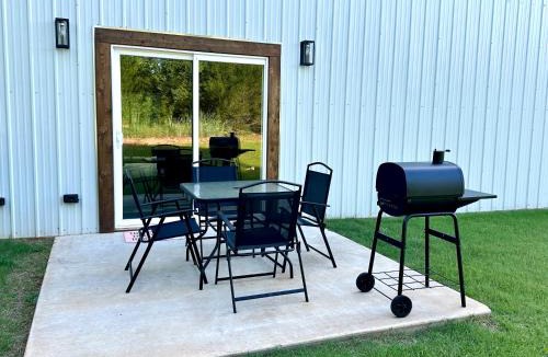 Purcell House | Brand New Rustic Cabin with pool table and fireplace