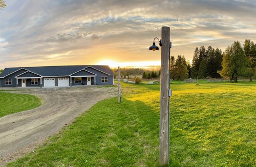 Linneus Apartment | !Brand new! Sled Trail Access. 6 minutes to Houlton
