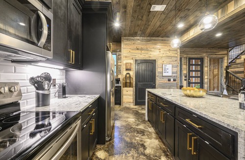 Pickens Cabin | BRAND NEW! Smokey Pines | BOHO Modern + Chic Contemporary | Sleeps 12
