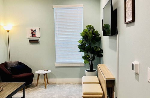 Austin Apartment | Brand New South Austin Newly Built LUV Studio W/Washer & Dryer Sleeps 4