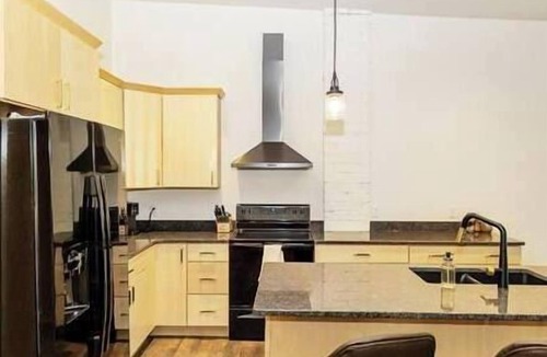 Burlington Apartment | Brand New SPACIOUS 2 BR Downtown Burlington! Unit 302N