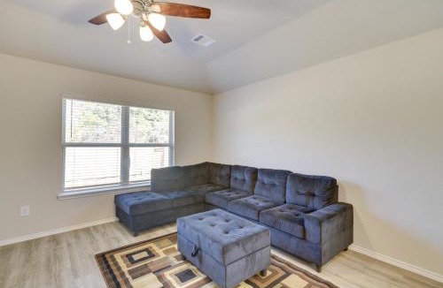 Spring House | Brand New Spring Home < 1 Mi to Old Town!