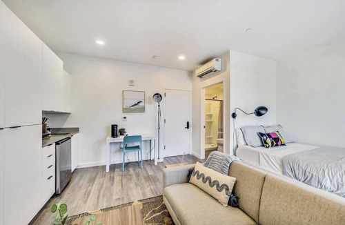 Downtown Oakland Apartment | Brand New Studio Near Downtown