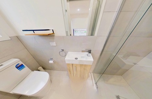 Seymour Apartment | Brand new studio with private ensuite and kitchenette