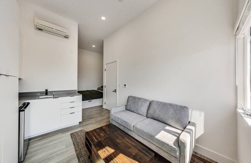 West Oakland Apartment | Brand New Stylish Studio Suite