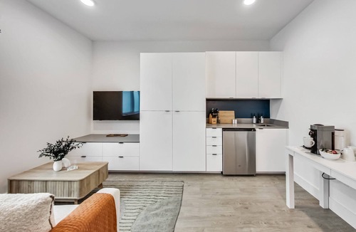 West Oakland Apartment | Brand New Stylish Studio Suite!