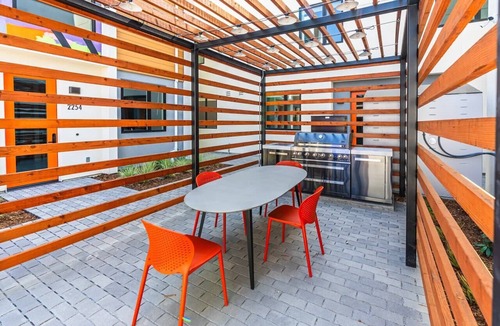 West Oakland Apartment | Brand New Stylish Studio Suite!