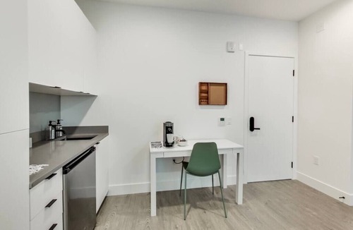 West Oakland Apartment | Brand New Stylish Studio Suite!