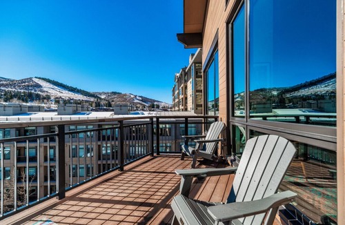 Avon Condo | Brand New Top Floor Corner Penthouse Westin Amntis