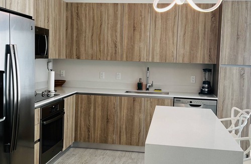 Northeast Miami Apartment | BRAND NEW TOP FLOOR IN THE HEART OF MIAMI/SUPER CLOSE TO BEST AREAS