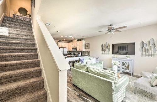 Denton House | Brand-New Townhome Near UNT/TWU & The Square!