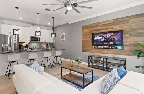 Kissimmee Ski Chalet | Brand New Townhouse 4Bed/3Bath/Pool/5Min Disney