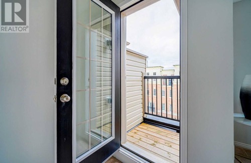 Durham Region House | Brand New Townhouse with 4 bedroom for long stay-in front of the plaza