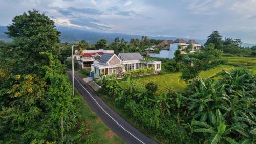 Tukad Mungga Villa | Brand New ! Villa Bella Lovina - Private Pool - Rice Field View