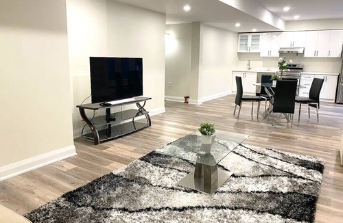 Pickering Apartment | Brand New Walk Out Bsmt Apt Near Beach