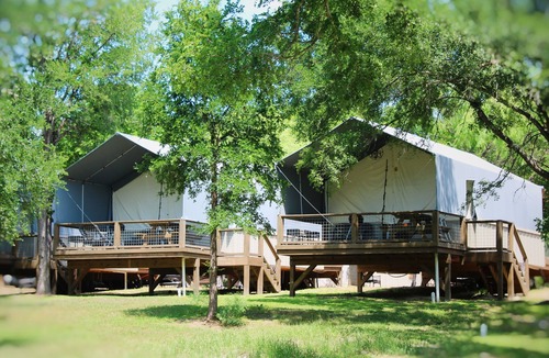 Seguin Cabin | Brand new waterfront Cabin with many amenities: Pool, hot tub & kayaking. - SG5