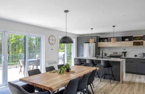 Saint Come House | Brand New with Spa & Sauna | Le NaturÔ Spa