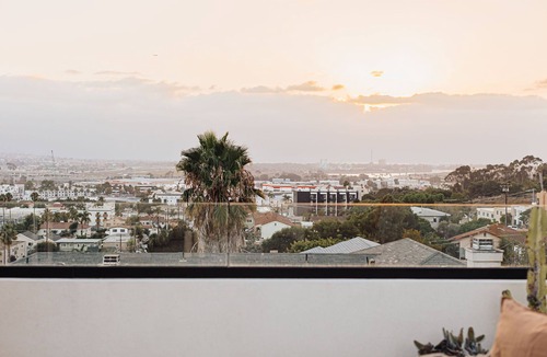 Morena House | Brand NEW4BR, Views, Family Friendly