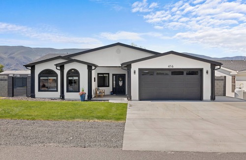 Desert Aire House | Brand newly remodeled 3-bed, 2 bath Desert Aire w/private pool & RV hookups!