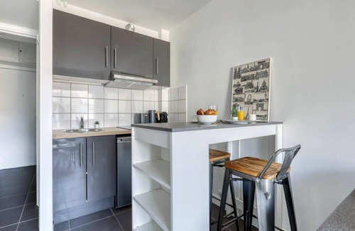 16th Arrondissement Condo | Branded New and Cuty Studio at the Classy Paris 16