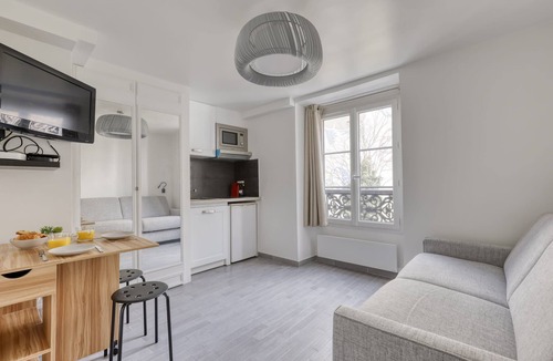 Batignolles Apartment | Branded New Cozy Studio in the Heart of 17th