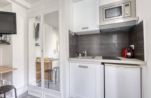Batignolles Apartment | Branded New Cozy Studio in the Heart of 17th