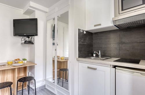 Batignolles Apartment | Branded New Cozy Studio in the Heart of 17th