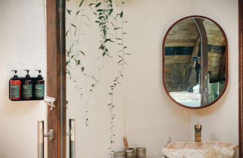 Melayang Villa | Brandnew Bamboo Jungle Villa near Ubud