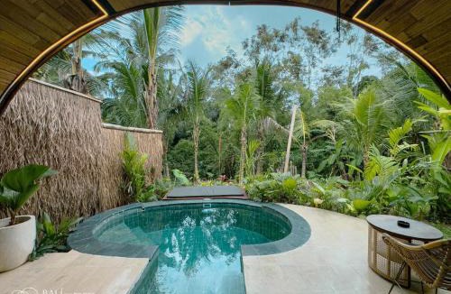 Melayang Villa | Brandnew Bamboo Jungle Villa near Ubud
