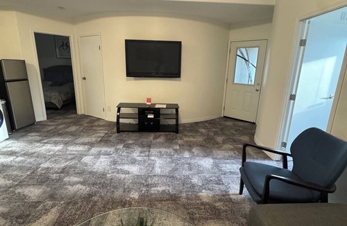 Brandon Apartment | Brandon's Hanbury View